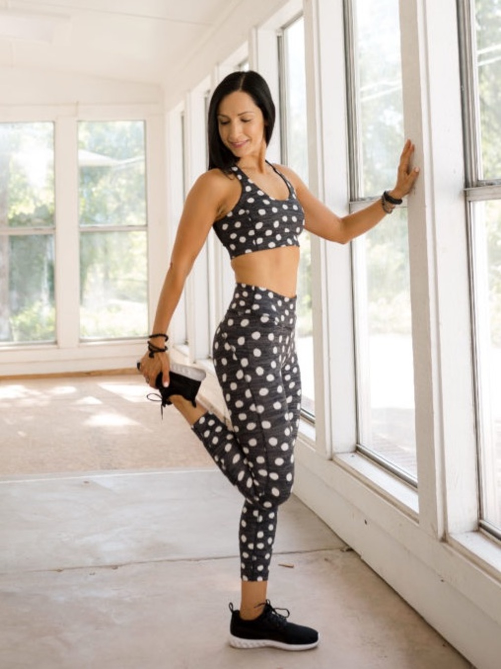 SET Outdoor voices polka dot tech sweat set, XS bra S shorts
